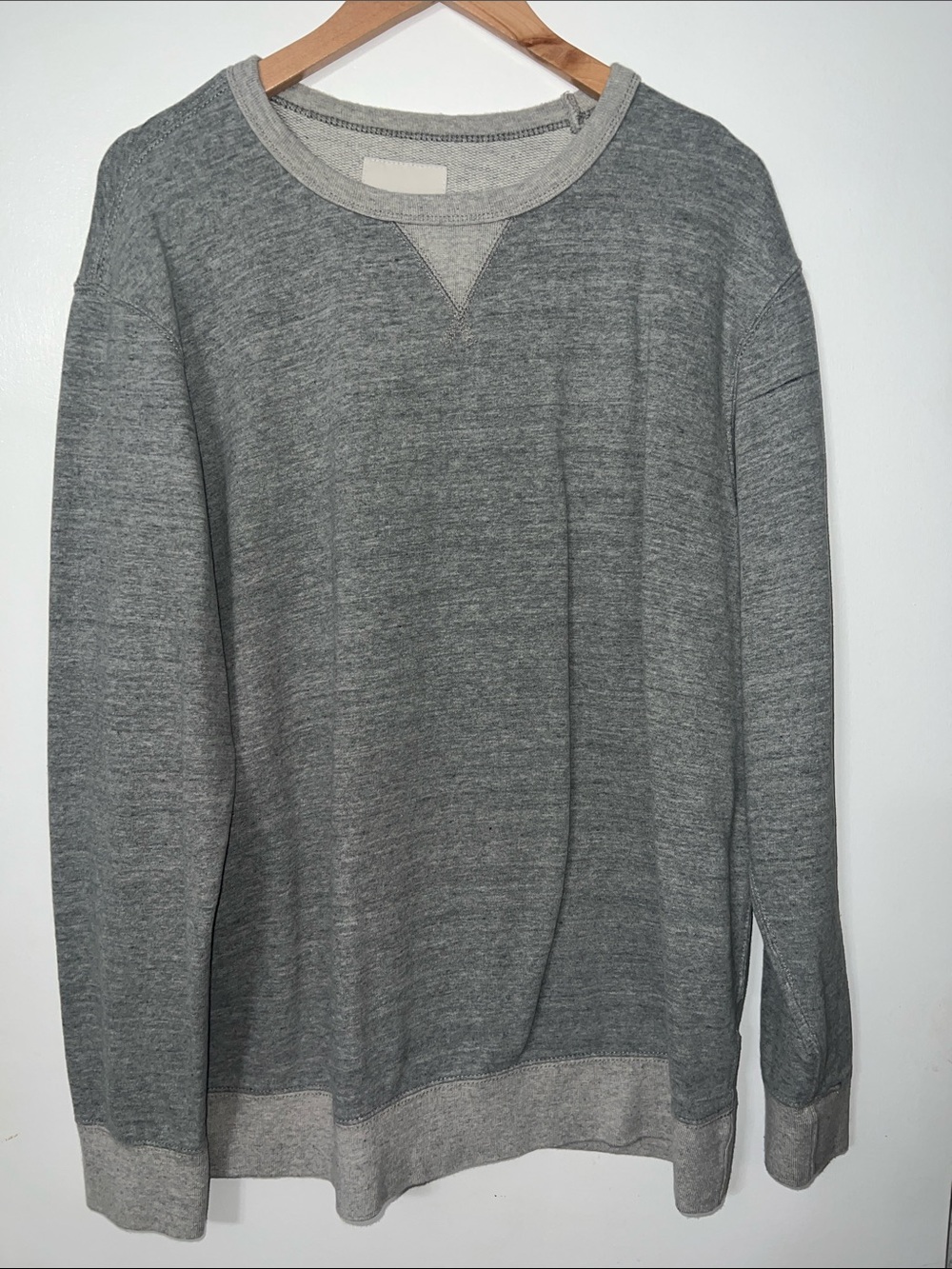 American Eagle Outfitters Gray Heathered Crewneck Sweatshirt with Light Trim